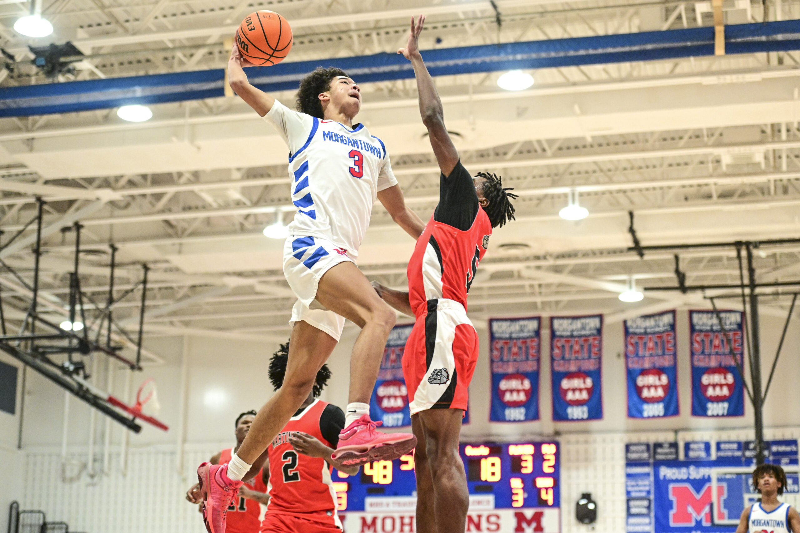 King's slam highlights dominant Morgantown win over No. 4 Martinsburg